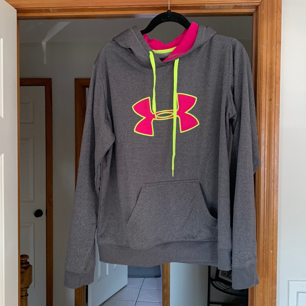 Under armor hoodie. Size XL